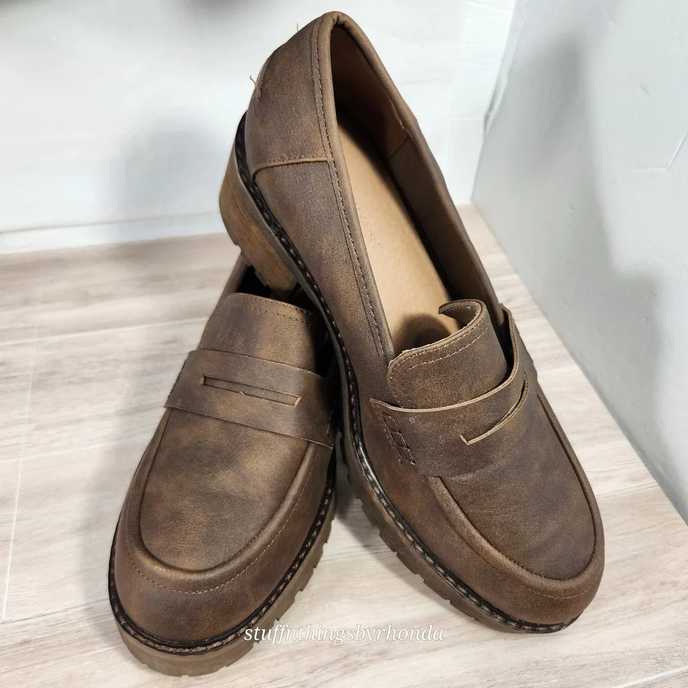 New Without Box Lane Bryant Distressed Brown Penny Loafers Women's 9.5